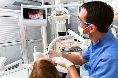 Intraoral camera technology of a dentist